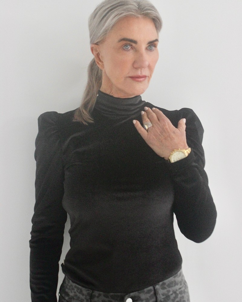 Zani Velvet top - Black Zani Velvet Top - Black - Image 1