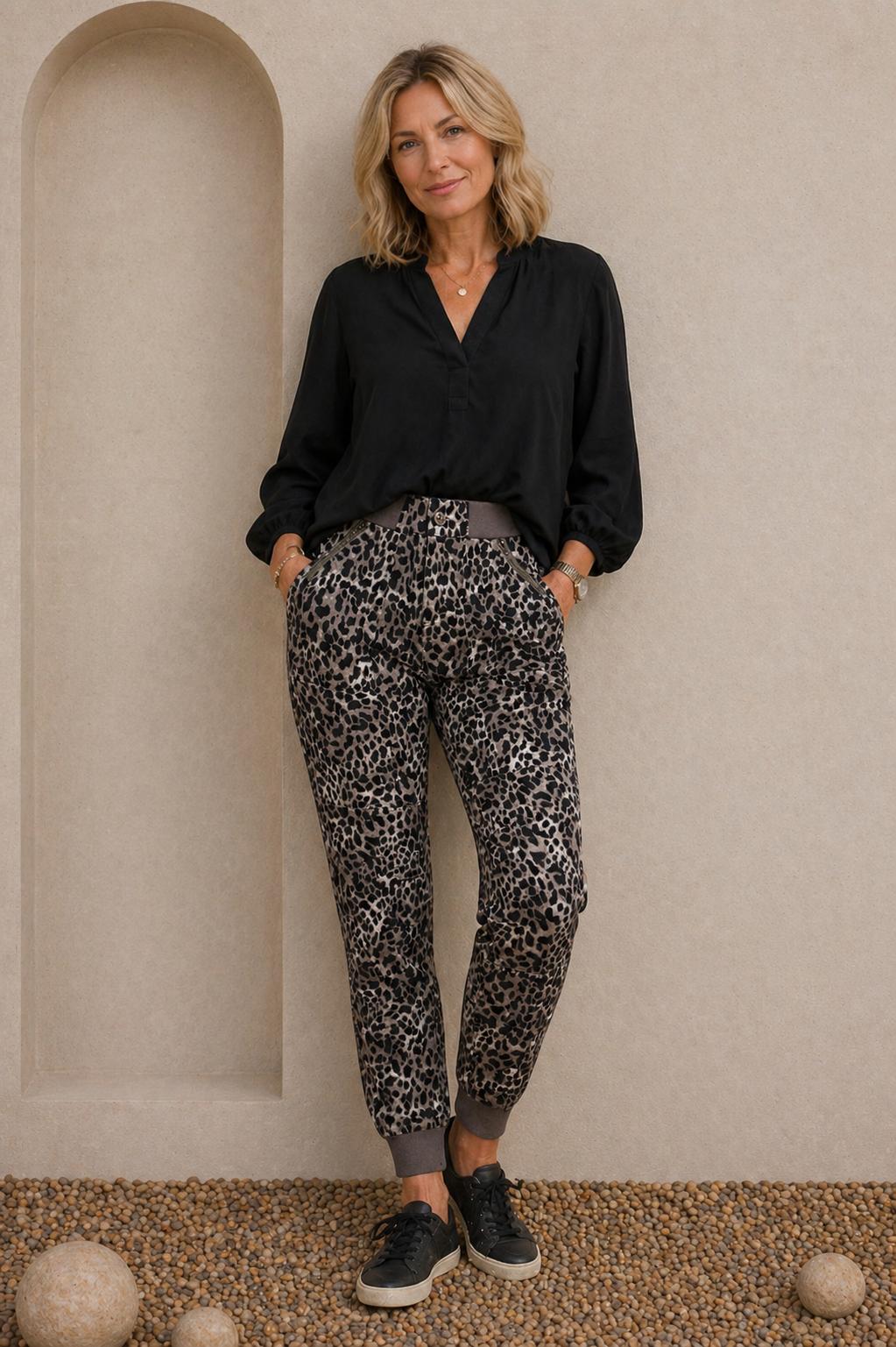 7CE02BD0-65E3-4B04-BCC6-29F17271C9CC BON BON CARGO PANTS-LEOPARD NEW - Image 1